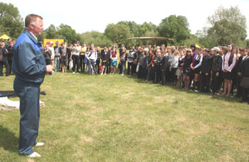 За буйки не заплывать!