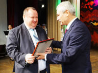 20 мая в актовом зале Новолукомльского Дворца культуры проводилось отраслевое производственное совещание ГПО “Белэнерго”, посвящённое 85-летию образования Белорусской энергетической системы