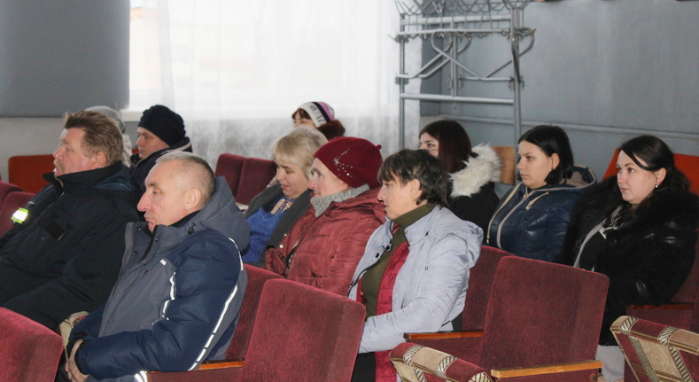 Встречи проводят  эксперты, чтобы обсудить новации Основного закона