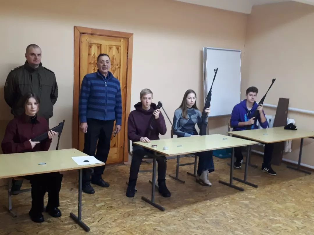  В районе прошли соревнования по стрельбе из пневматической винтовки, посвященные памяти Героя Советского Союза Л. В. Буткевича