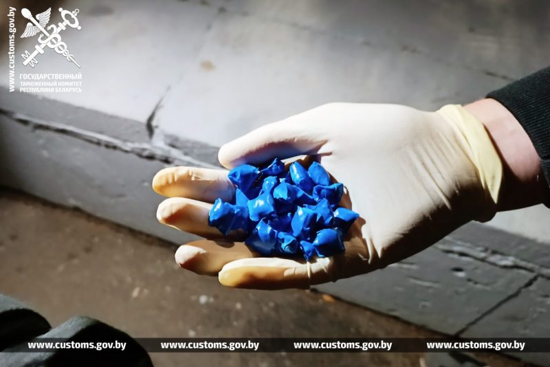Закладчика особо опасного психотропного вещества альфа-PVP задержали витебские таможенники
