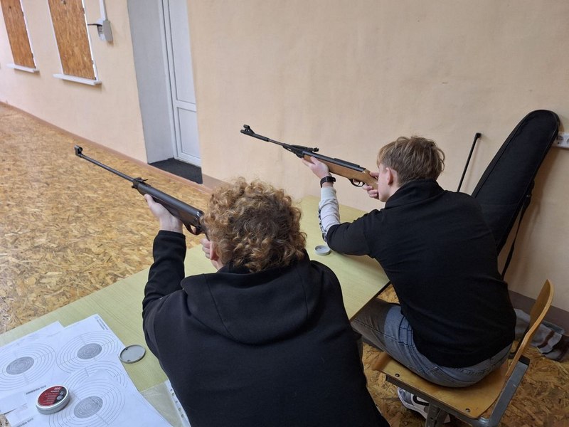 В Чашниках прошли ежегодные районные соревнования по стрельбе из пневматической винтовки