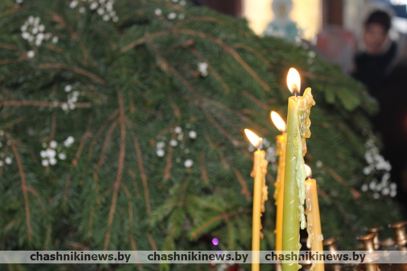 Фотофакт: православные христиане Чашниччины встретили Рождество.