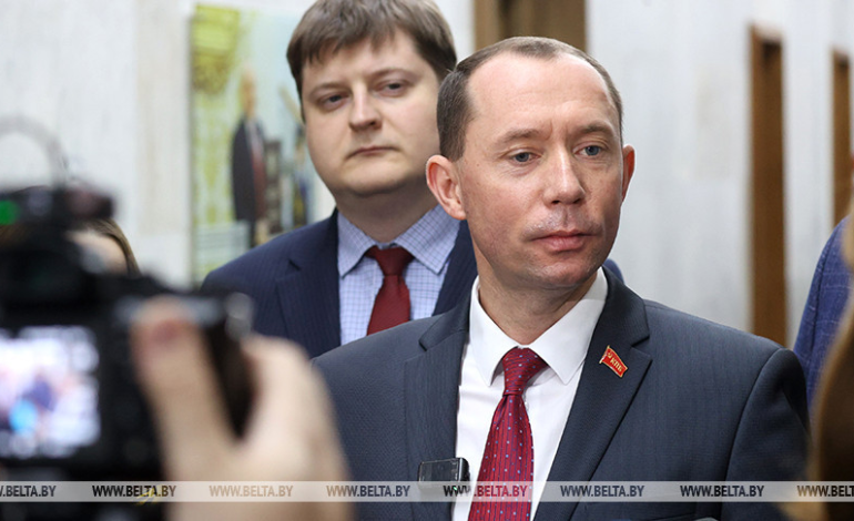 ЦИК зарегистрировал Сыранкова кандидатом в Президенты Беларуси