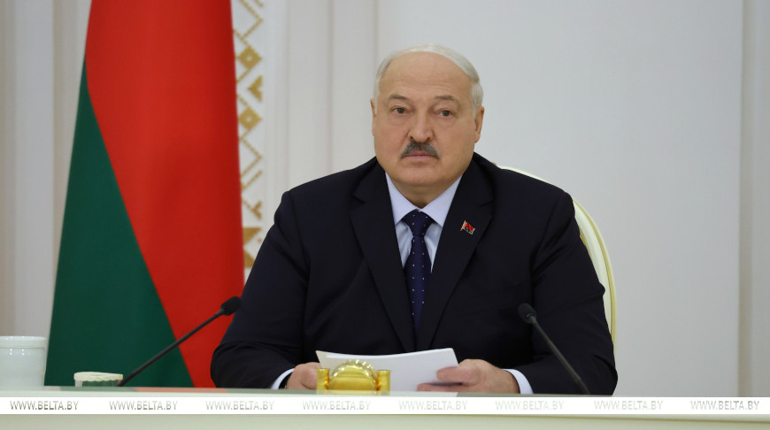 Будущее белорусской науки и работа НАН стали темой встречи у Лукашенко