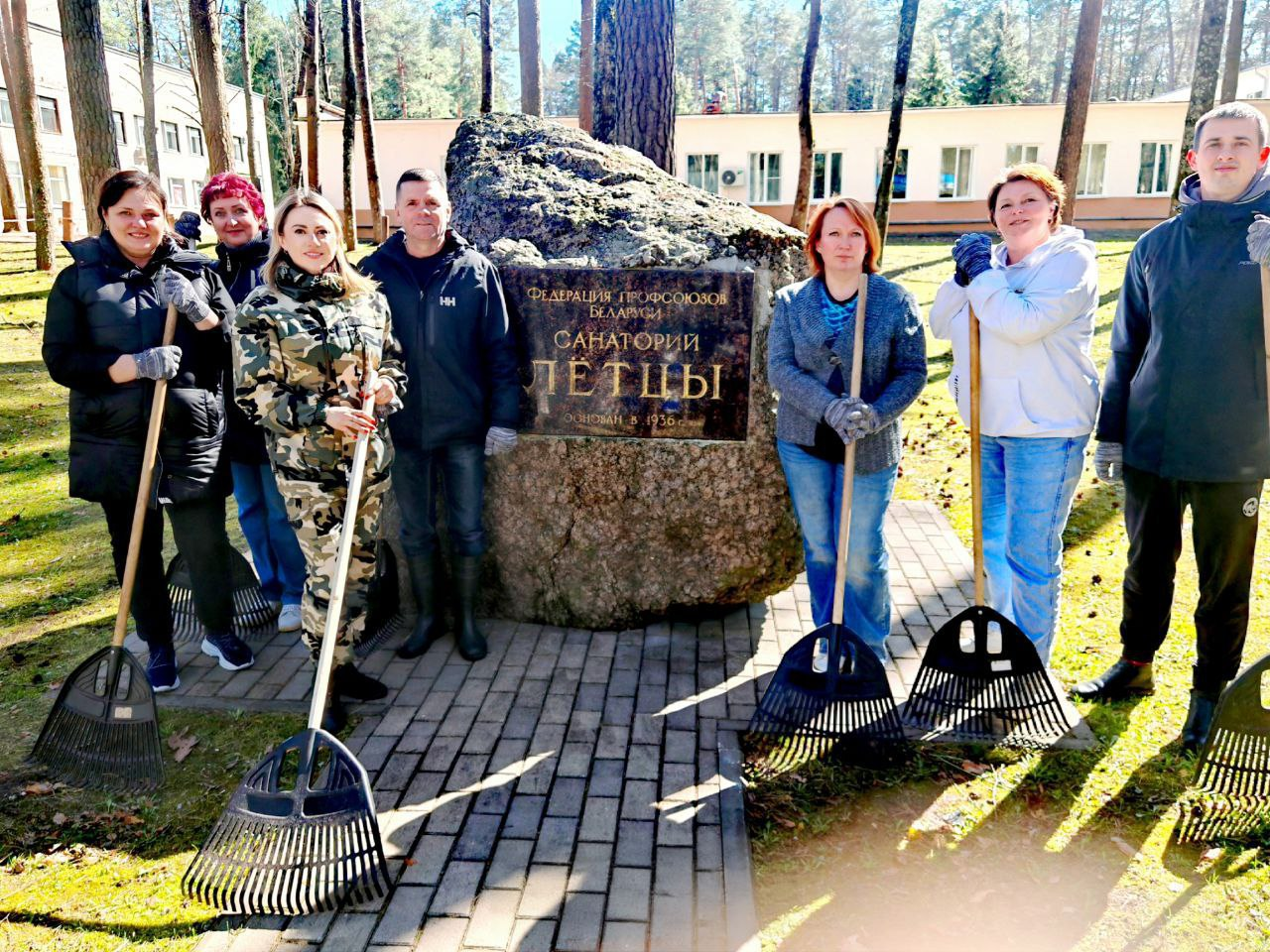 Профсоюзы Витебщины присоединились к республиканской акции «Чисто! Проф! Союз!»