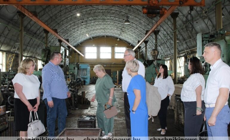 Группа по правовому просвещению Витебского облисполкома  посетила ОАО «Завод Этон»