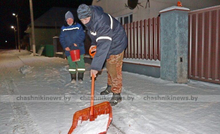 Коммунальные службы работают в усиленном режиме