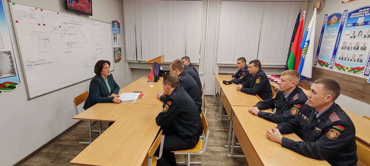 Делегаты Всебелорусского народного собрания активно делятся ключевыми идеями собрания, проводя встречи с трудовыми коллективами