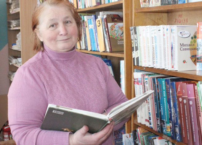 Вольга Ермаковіч – бібліятэкарка, якая ўжо шмат гадоў з прафесійнай самаадданасцю служыць чытачам