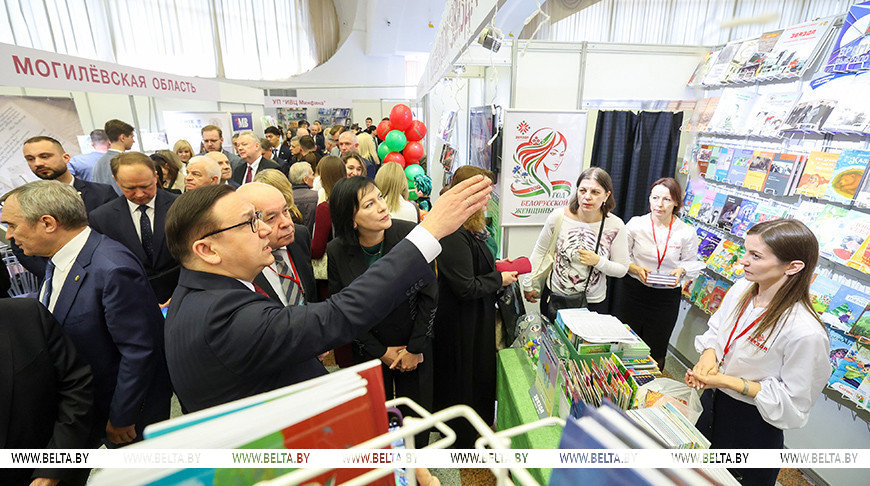 Перцов на книжной выставке-ярмарке: потомки по книгам будут судить о нашем времени 