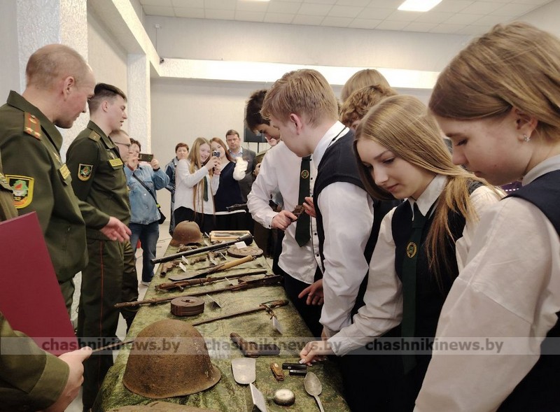 Фотофакт. Тематический вечер, посвященный 82-ой годовщине трагедии сожженной деревни Вишенки