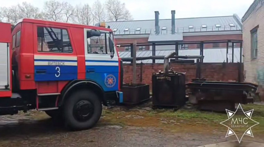 В Витебске горело бытовое помещение предприятия, спасатели ликвидировали пожар