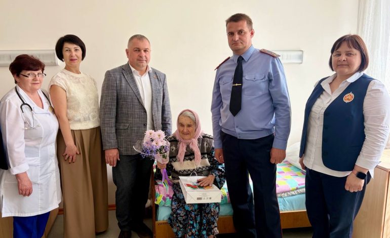 Новый паспорт в 100 лет и теплые пожелания…