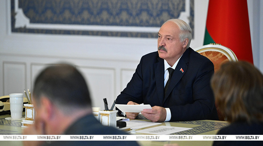 “Чтобы не утонули в волоките”. Лукашенко собрал совещание по реализации ключевых инвестпроектов с зарубежными странами
