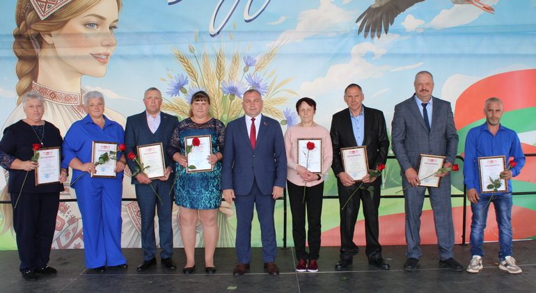 Почетной грамотой Чашникского райисполкома награждены